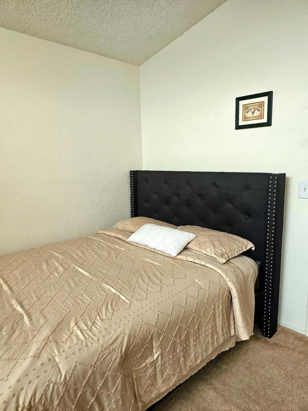 Nice Private Room In A House Close To Red Rock & Las Vegas Strip Bagian luar foto
