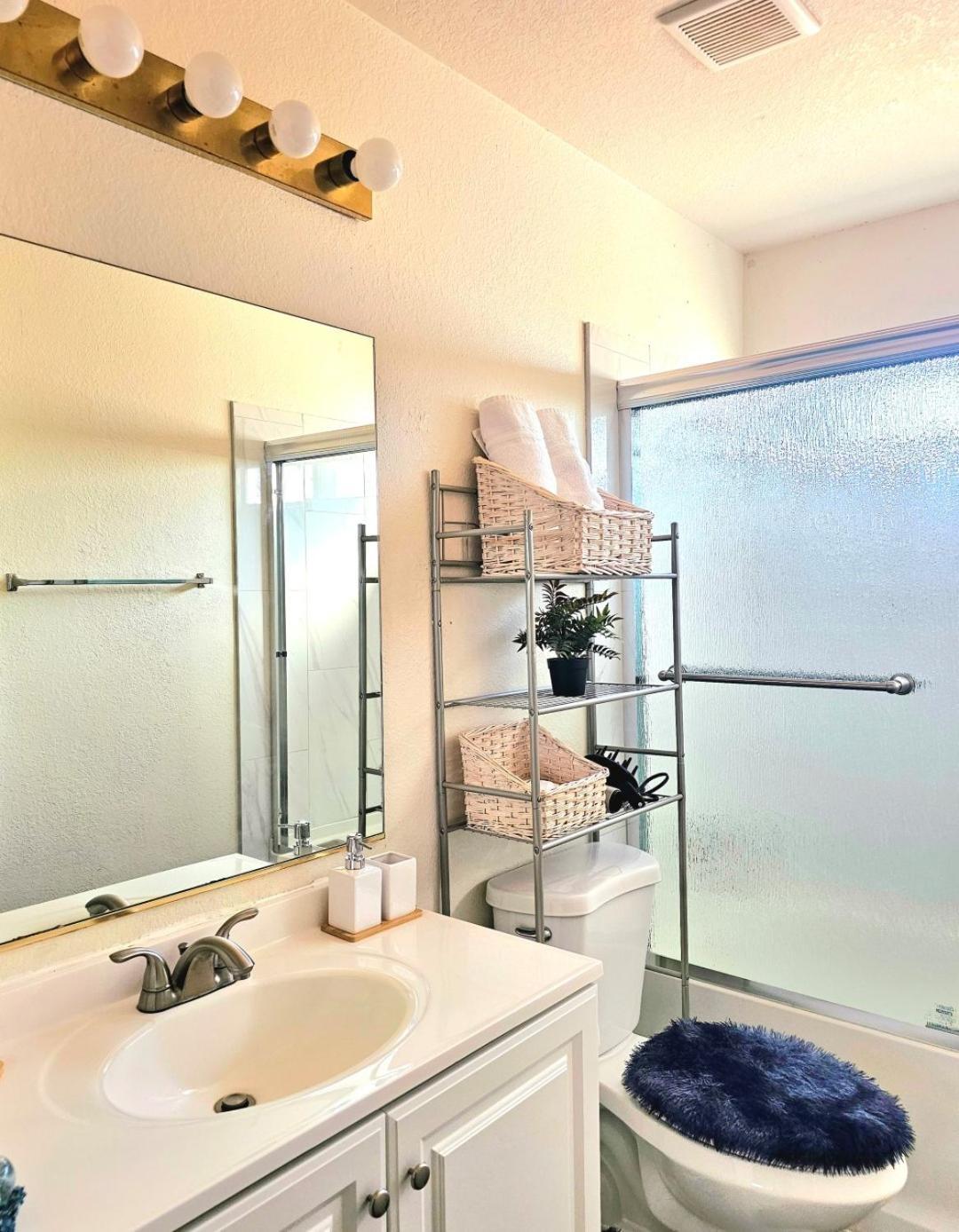 Nice Private Room In A House Close To Red Rock & Las Vegas Strip Bagian luar foto